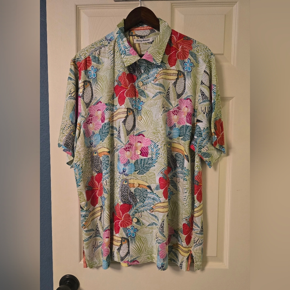TOMMY BAHAMA 🦜 "If One Can Toucan" Linen  Camp shirt, MENS LARGE